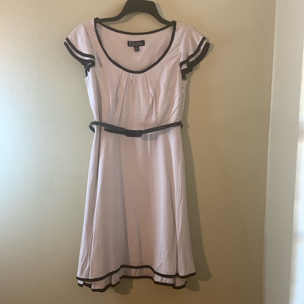 K Petite Collection Cream Dress W/Black Trim and Belt Lined & Pleated Size 4P